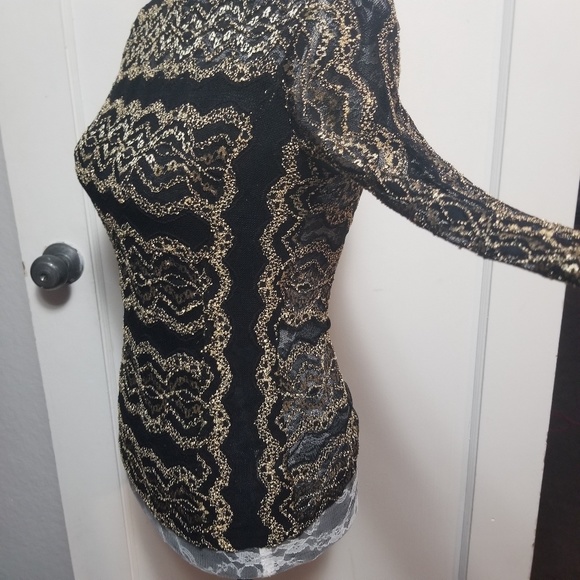Black and Gold Lace Top - Picture 7 of 8